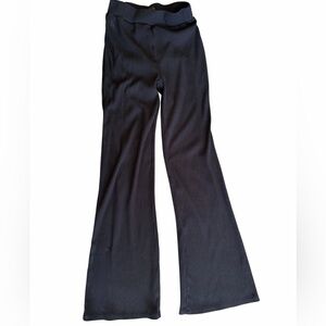 House of Harlow 1960 Black Ribbed Flare Pants size Small.
